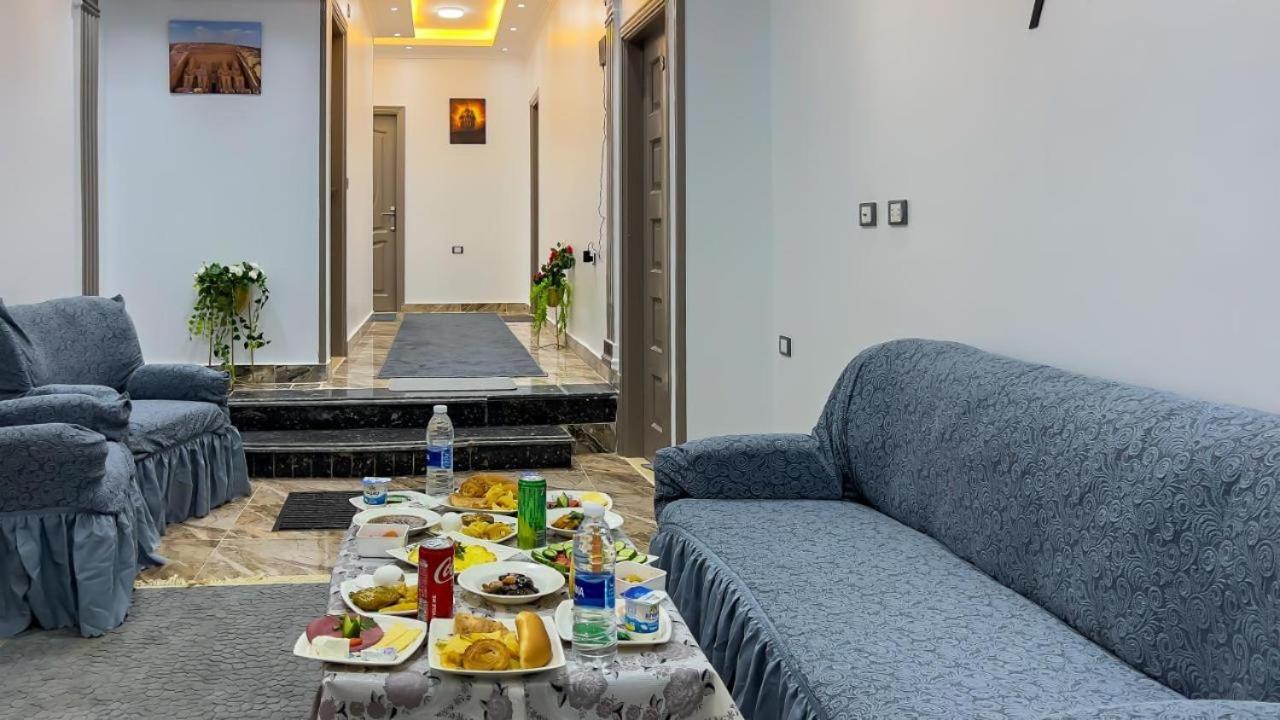Guest house Giza Pyramids Alaska *